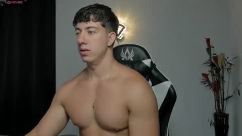 Snapshot of sean_brownx chatting on 07/03/26, 04:57 Sean online show from 07/03/26, 04:57