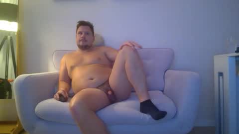 Snapshot of seanpolz chatting on 12/28/24, 06:28 seanpolz online show from 12/28/24, 06:28