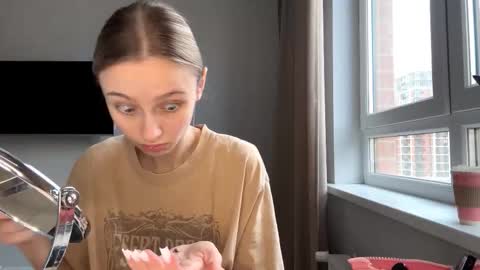 Kate online show from 03/04/26, 12:11