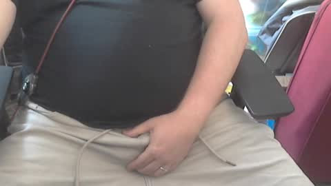 Snapshot of seathrough chatting on 09/24/25, 09:34 Falco J online show from 09/24/25, 09:34