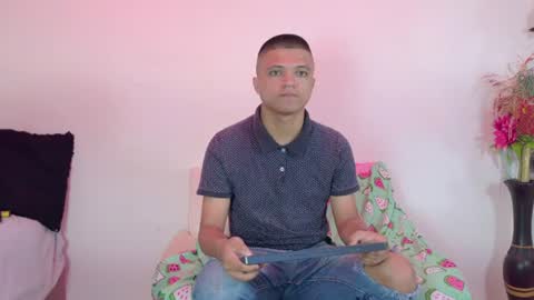 Snapshot of sebas_n_aly chatting on 07/10/26, 03:33 ely online show from 07/10/26, 03:33