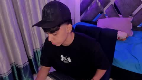 sebas_pretty7 online show from 03/22/26, 01:36