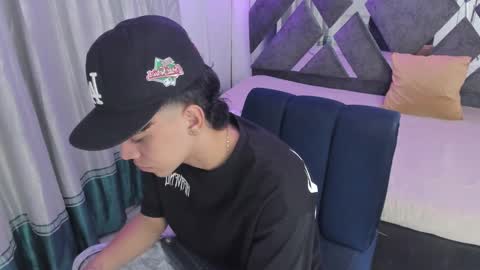 sebas_pretty7 online show from 03/24/26, 12:32