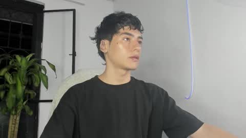 sebastian online show from 09/22/25, 11:07