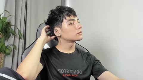 sebastian online show from 04/16/26, 05:47