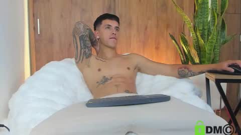 sebastian online show from 02/20/26, 01:35