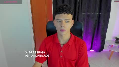Snapshot of sebascuterouss chatting on 04/14/26, 11:27 sebas 3 online show from 04/14/26, 11:27