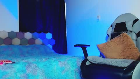 Sebastian online show from 12/19/24, 08:34