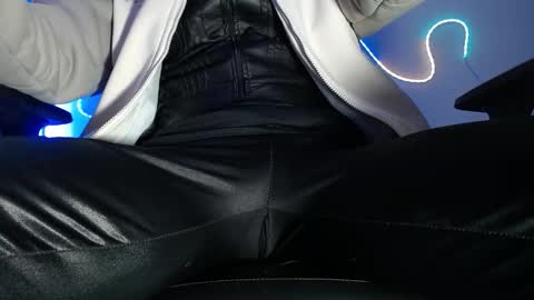 Sebastian online show from 11/24/25, 10:15