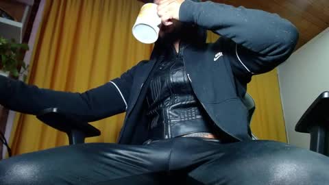 Sebastian online show from 05/17/26, 11:06