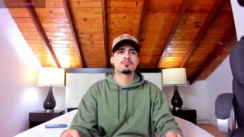 Sebastian Berne online show from 03/06/25, 12:41