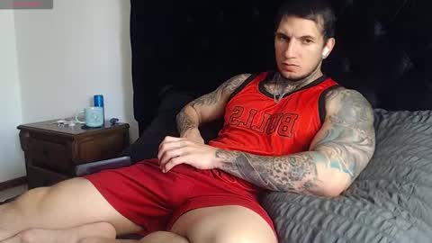 Sebastian online show from 02/13/26, 07:32