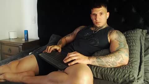 Sebastian online show from 04/11/26, 06:01