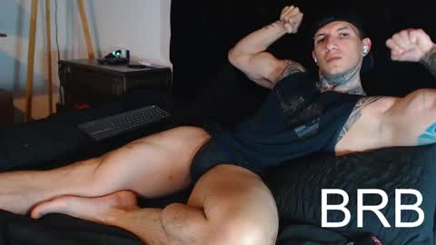 Snapshot of sebastian_muss chatting on 05/17/26, 09:44 Sebastian online show from 05/17/26, 09:44