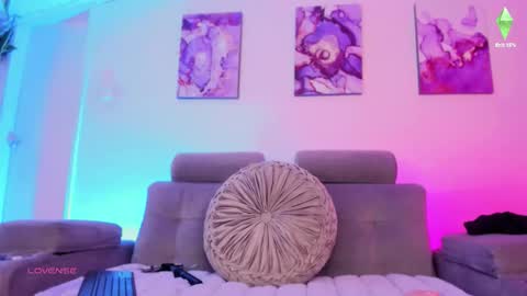     .  INDEPENDENT MODEL online show from 02/16/26, 01:40