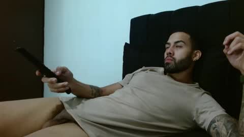 Snapshot of sebastiano_97 chatting on 02/05/25, 04:48 Sebastiano online show from 02/05/25, 04:48