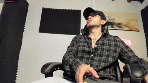 Lucian Sinclair online show from 03/09/26, 03:32