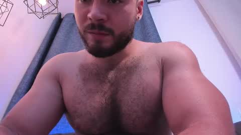 Instagram jeanpaulfit  online show from 02/20/25, 02:07