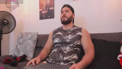 Instagram jeanpaulfit  online show from 12/16/25, 12:26