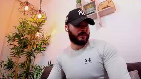 Instagram jeanpaulfit  online show from 07/10/26, 10:01