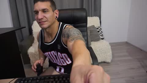 Lucian online show from 12/05/25, 11:08