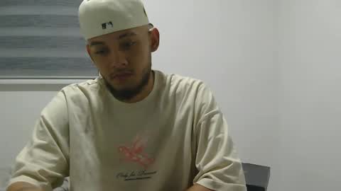 Snapshot of sebolaz chatting on 12/16/24, 02:04 ryan miller online show from 12/16/24, 02:04