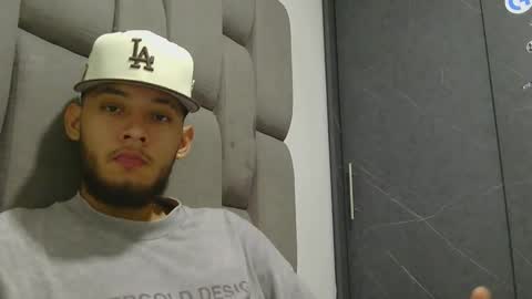 Snapshot of sebolaz chatting on 12/23/24, 06:33 ryan miller online show from 12/23/24, 06:33