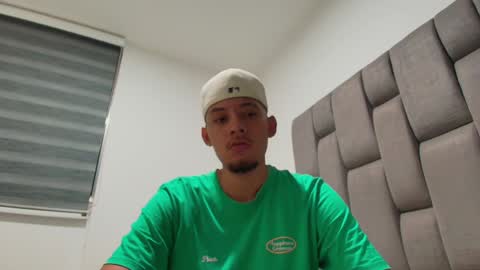 Snapshot of sebolaz chatting on 01/02/25, 04:30 ryan miller online show from 01/02/25, 04:30