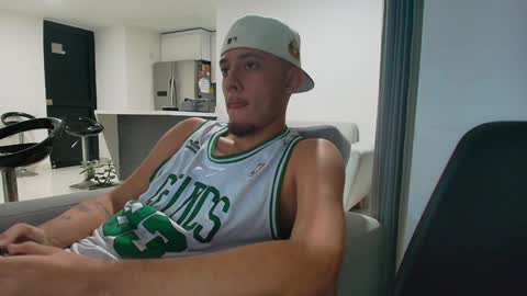 Snapshot of sebolaz chatting on 01/06/25, 09:19 ryan miller online show from 01/06/25, 09:19