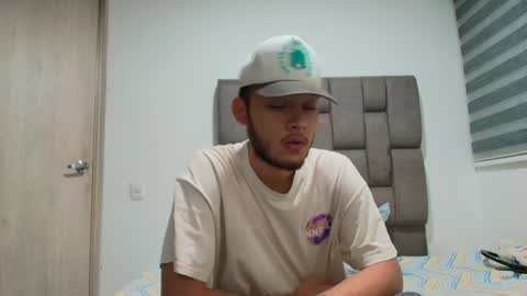 Snapshot of sebolaz chatting on 02/08/25, 03:30 ryan miller online show from 02/08/25, 03:30