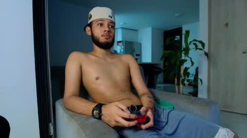 Snapshot of sebolaz chatting on 09/09/25, 03:39 ryan miller online show from 09/09/25, 03:39