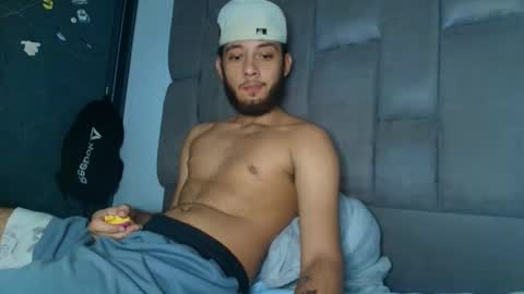 Snapshot of sebolaz chatting on 09/13/25, 04:56 ryan miller online show from 09/13/25, 04:56