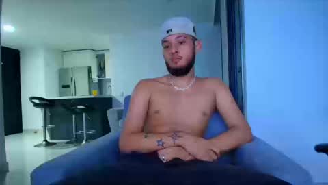 Snapshot of sebolaz chatting on 09/24/25, 04:27 ryan miller online show from 09/24/25, 04:27