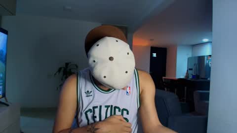 Snapshot of sebolaz chatting on 10/01/25, 05:02 ryan miller online show from 10/01/25, 05:02