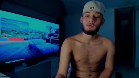 Snapshot of sebolaz chatting on 10/07/25, 05:15 ryan miller online show from 10/07/25, 05:15