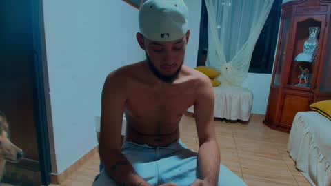 Snapshot of sebolaz chatting on 10/12/25, 04:55 ryan miller online show from 10/12/25, 04:55