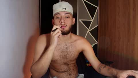 Snapshot of sebolaz chatting on 07/09/26, 06:39 ryan miller online show from 07/09/26, 06:39