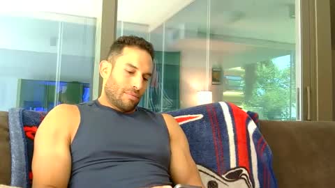 Sebastian Royce online show from 06/09/26, 06:08