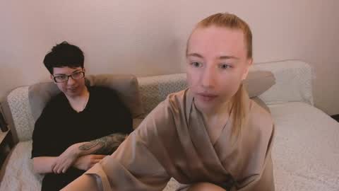 Amanda and  pair in a real life we love each other but can play with you online show from 05/28/26, 07:38