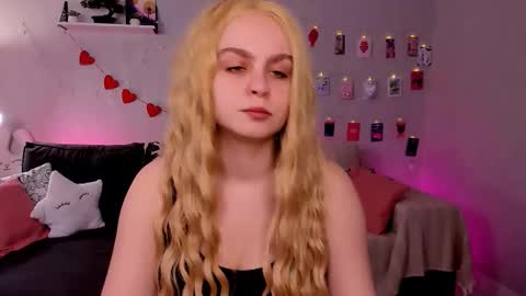 Vivien online show from 03/06/26, 09:17