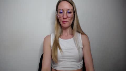 secretcandy222 online show from 02/11/26, 12:32