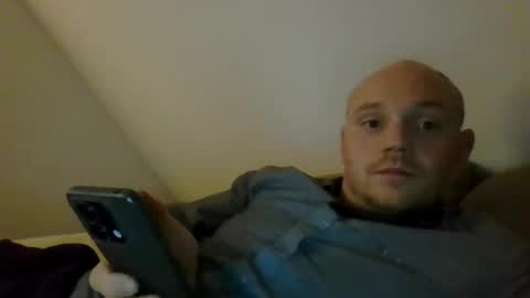 Simon online show from 12/31/24, 03:31