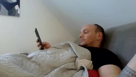 Simon online show from 02/03/25, 01:30