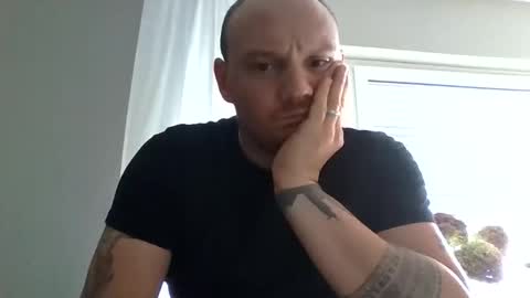 Simon online show from 10/11/25, 09:08