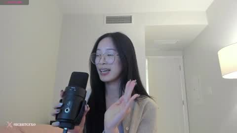 Angela online show from 02/05/25, 08:21