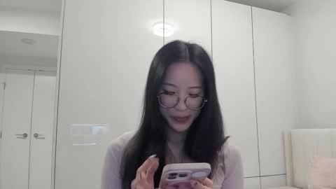 Snapshot of secretgirlfriendxo chatting on 12/19/25, 12:06 Angela online show from 12/19/25, 12:06