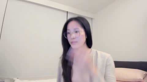 Snapshot of secretgirlfriendxo chatting on 02/06/26, 05:45 Angela online show from 02/06/26, 05:45