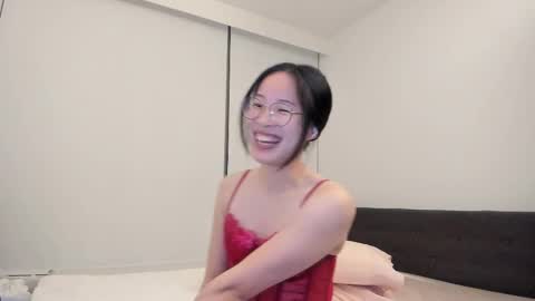 Snapshot of secretgirlfriendxo chatting on 02/14/26, 04:09 Angela online show from 02/14/26, 04:09