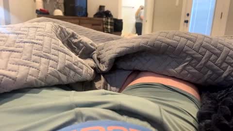 Snapshot of secretlyseductive9399 chatting on 12/14/24, 04:42 secretlyseductive9399 online show from 12/14/24, 04:42