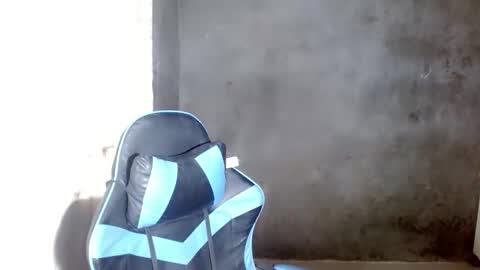 seducive_allea online show from 02/05/26, 06:07